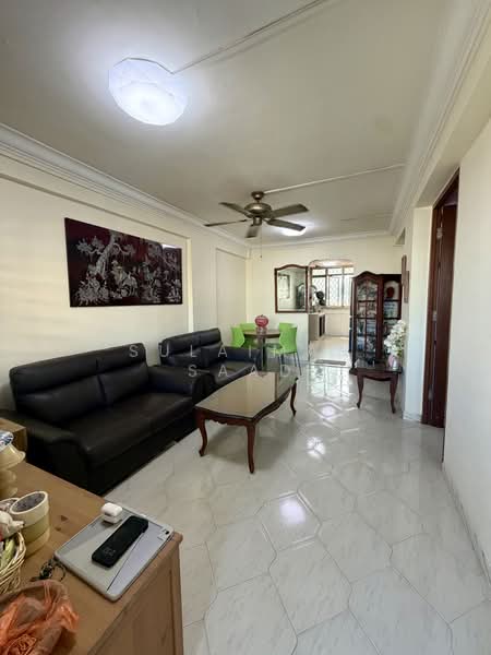 506 Bukit Batok Street 52, 506 Bukit Batok Street 52, 2 Bedrooms, 645 sqft, HDB Flat For Sale, by Sulaiman Saad, 500208309 - Living Room - PropertyGuru.com.sg