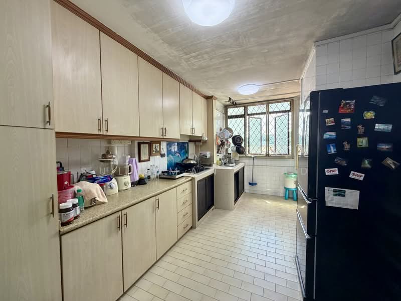 506 Bukit Batok Street 52, 506 Bukit Batok Street 52, 2 Bedrooms, 645 sqft, HDB Flat For Sale, by Sulaiman Saad, 500208309 - Kitchen - PropertyGuru.com.sg