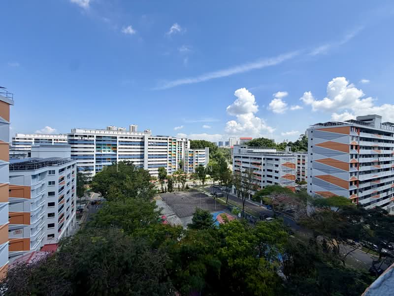 506 Bukit Batok Street 52, 506 Bukit Batok Street 52, 2 Bedrooms, 645 sqft, HDB Flat For Sale, by Sulaiman Saad, 500208309 - Exterior - PropertyGuru.com.sg
