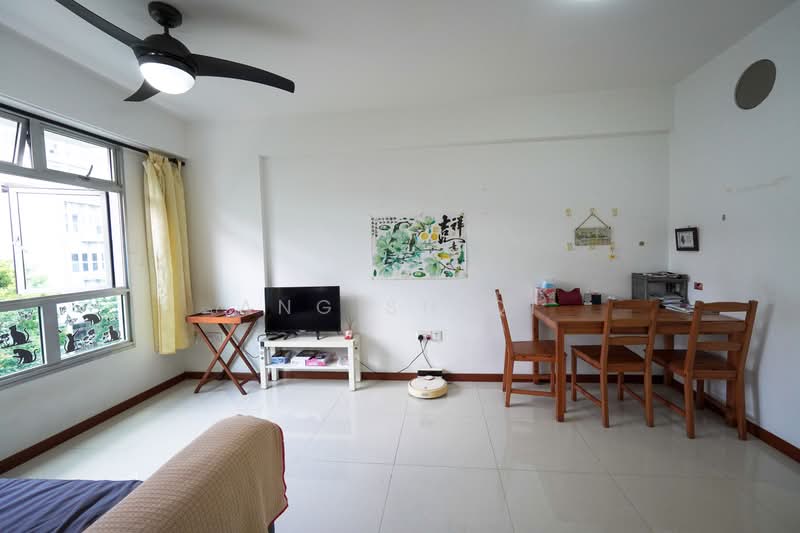 366B Sembawang Crescent, 366B Sembawang Crescent, 1 Bedroom, 517 sqft, HDB Flat For Sale, by Ang ShiQi, 500208311 - Living Room - PropertyGuru.com.sg