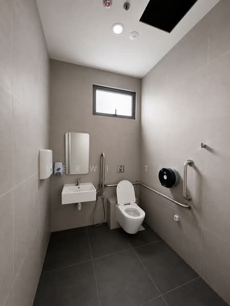 Space 18, 18 Lorong Ampas, 1,787 sqft, Light Industrial (B1) For Sale, by Merwin Tan, 500208312 - Bathroom - CommercialGuru.com.sg