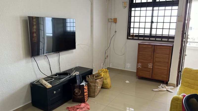 607 Ang Mo Kio Avenue 4, 607 Ang Mo Kio Avenue 4, 2 Bedrooms, 721 sqft, HDB Flat For Rent, by Bruce Lee 李奕宏, 500208316 - Living Room - PropertyGuru.com.sg