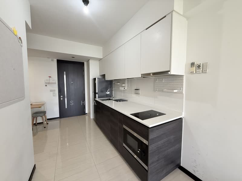 Sims Urban Oasis, 2 Sims Drive, 2 Bedrooms, 624 sqft, Condominium For Rent, by Shawn Fok, 500208324 - Kitchen - PropertyGuru.com.sg