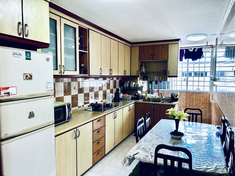 165 Bedok South Road, 165 Bedok South Road, 3 Bedrooms, 904 sqft, HDB Flat For Sale, by Isaac Chee, 500208325 - Kitchen - PropertyGuru.com.sg