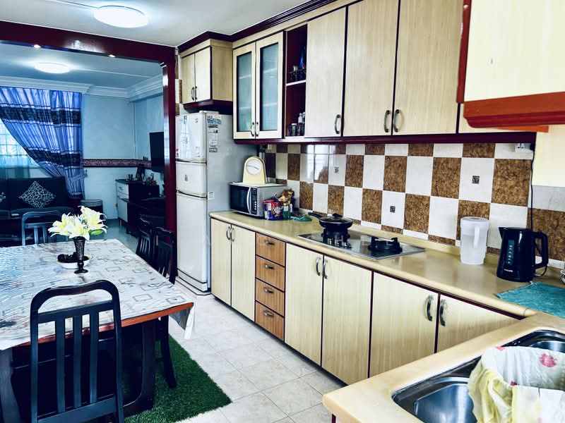 165 Bedok South Road, 165 Bedok South Road, 3 Bedrooms, 904 sqft, HDB Flat For Sale, by Isaac Chee, 500208325 - Kitchen - PropertyGuru.com.sg