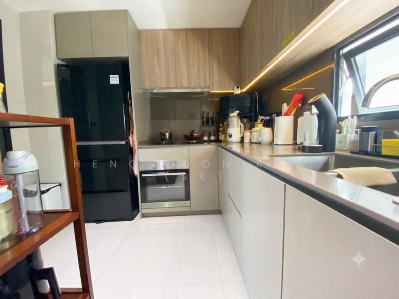 The Jovell, 17 Flora Drive, 4 Bedrooms, 1,270 sqft, Condominium For Sale, by Heng Soon Kiat (SK), 500208326 - Kitchen - PropertyGuru.com.sg