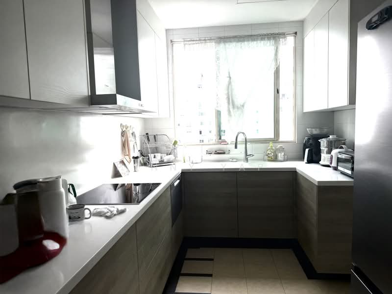 Balmoral 8, 8 Balmoral Road, 3 Bedrooms, 1,841 sqft, Condominium For Sale, by Penny Yap, 500208332 - Kitchen - PropertyGuru.com.sg