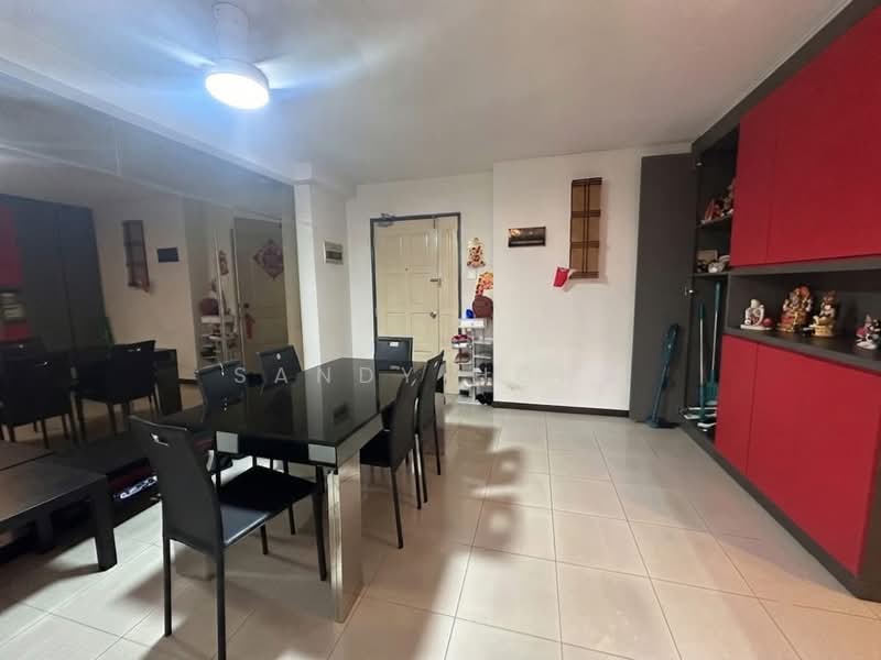 675A Jurong West Street 64, 675A Jurong West Street 64, 3 Bedrooms, 1,184 sqft, HDB Flat For Sale, by Sandy Hong, 500208338 - Dining Room - PropertyGuru.com.sg