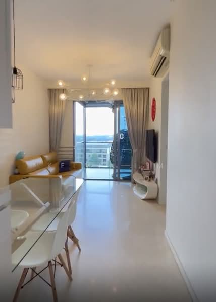 Skies Miltonia, 3 Miltonia Close, Sembawang / Yishun, 3 Bedrooms, 969 sqft, Condominium For Sale, by Kelvin Lim, 500208339 - Living Room - PropertyGuru.com.sg