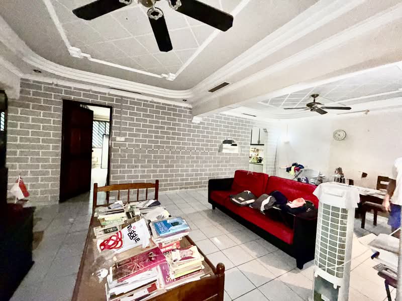 523 Serangoon North Avenue 4, Serangoon North Avenue 4, 4 Bedrooms, 1,313 sqft, HDB Flat For Sale, by Jay Kumar, 500208346 - Living Room - PropertyGuru.com.sg