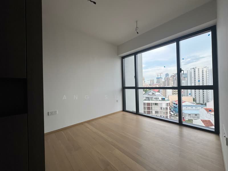 Piccadilly Grand, Northumberland Road, 2 Bedrooms, 710 sqft, Condominium For Sale, by Ang Sue Ya, 500208350 - View - PropertyGuru.com.sg