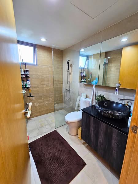 A Treasure Trove, 72 Punggol Walk, 3 Bedrooms, 1,130 sqft, Condominium For Sale, by Kevin Tan Yong Sheng, 500208352 - Master Bathroom - PropertyGuru.com.sg