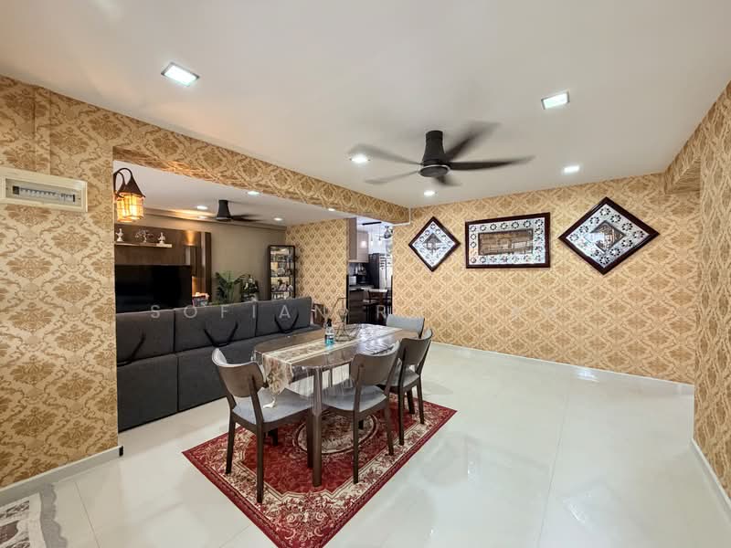 458 Pasir Ris Drive 4, 458 Pasir Ris Drive 4, 3 Bedrooms, 1,119 sqft, HDB Flat For Sale, by Sofian Roslan, 500208354 - Living Room - PropertyGuru.com.sg