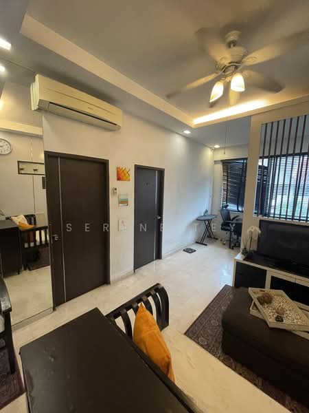 Hoot Kiam Mansion, 25 Hoot Kiam Road, 4 Bedrooms, 1,464 sqft, Walk-up Apartment For Rent, by Serene Tey, 500208357 - Living Room - PropertyGuru.com.sg