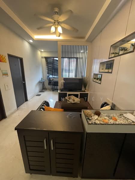 Hoot Kiam Mansion, 25 Hoot Kiam Road, 4 Bedrooms, 1,464 sqft, Walk-up Apartment For Rent, by Serene Tey, 500208357 - Living Room - PropertyGuru.com.sg