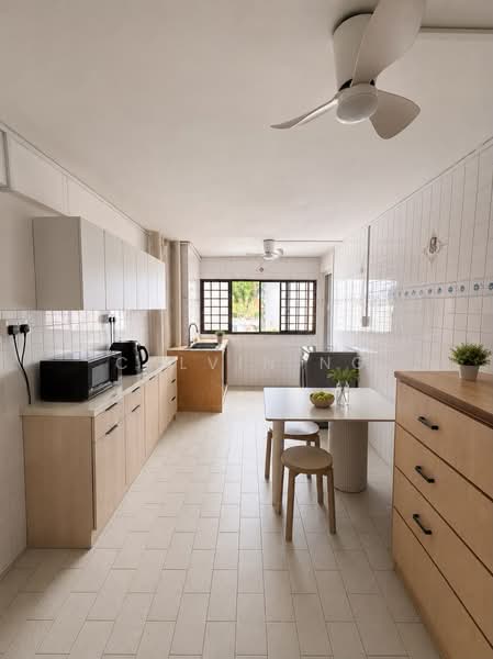 133 Bukit Batok West Avenue 6, 133 Bukit Batok West Avenue 6, 2 Bedrooms, 732 sqft, HDB Flat For Sale, by Calvin Ng, 500208358 - Kitchen - PropertyGuru.com.sg
