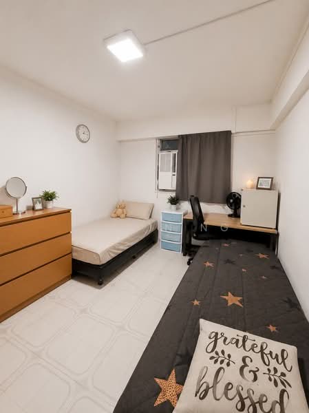 133 Bukit Batok West Avenue 6, 133 Bukit Batok West Avenue 6, 2 Bedrooms, 732 sqft, HDB Flat For Sale, by Calvin Ng, 500208358 - Bedroom - PropertyGuru.com.sg