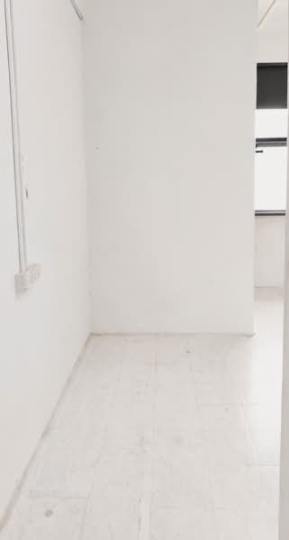 Woodlands Bizhub, 242 Woodlands Industrial Park E5, 336 sqft, Factory / Workshop (B2) For Rent, by Jashelle Chua, 500208361 - Interior - CommercialGuru.com.sg