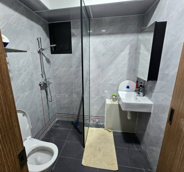Common Room for rent in Punggol Area, 042, , Room Rental, 130 sqft, HDB Flat For Rent, by Nickson Guay, 500208362 - Bathroom - PropertyGuru.com.sg