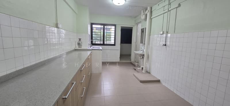 422 Ang Mo Kio Avenue 3, 422 Ang Mo Kio Avenue 3, 3 Bedrooms, 785 sqft, HDB Flat For Sale, by Cheryl Tan, 500208379 - Kitchen - PropertyGuru.com.sg