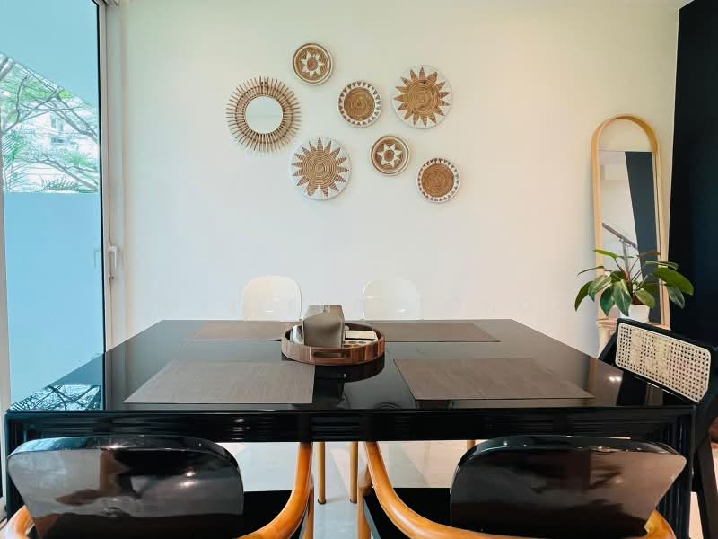 Cabana, 241 Sunrise Terrace, 4 Bedrooms, 3,068 sqft, Cluster House For Rent, by Meileng Tong, 500208380 - Dining Room - PropertyGuru.com.sg