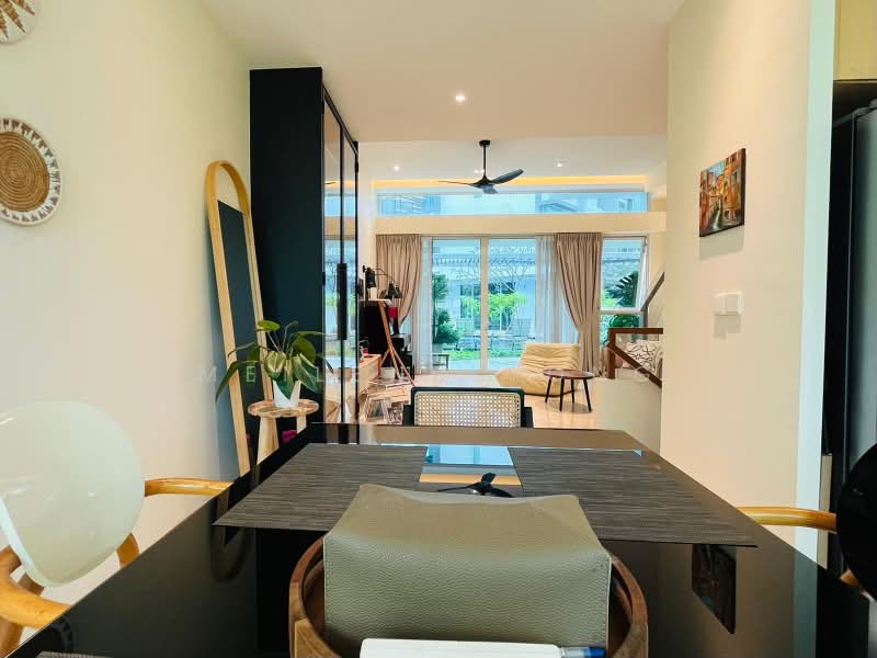 Cabana, 241 Sunrise Terrace, 4 Bedrooms, 3,068 sqft, Cluster House For Rent, by Meileng Tong, 500208380 - Dining Room - PropertyGuru.com.sg