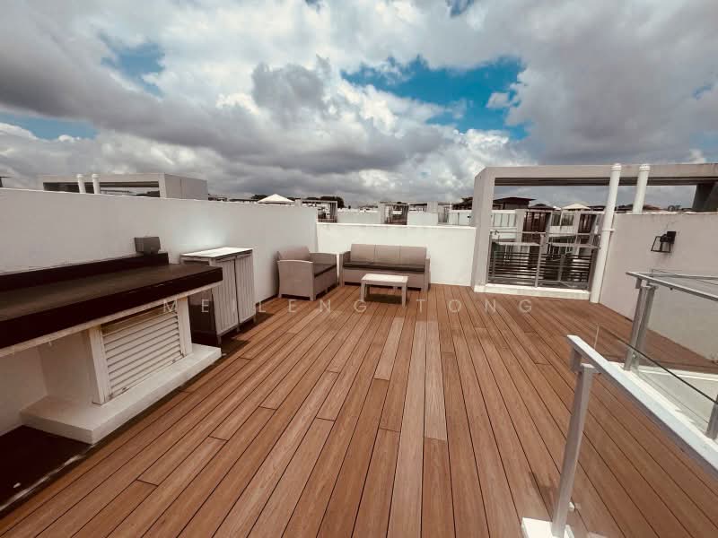 Cabana, 241 Sunrise Terrace, 4 Bedrooms, 3,068 sqft, Cluster House For Rent, by Meileng Tong, 500208380 - Roof terrace for entertaining - PropertyGuru.com.sg