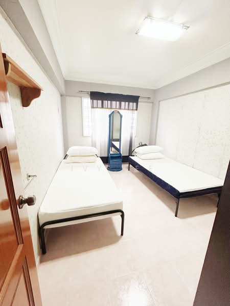 153 Bishan Street 13, 153 Bishan Street 13, Room Rental, 100 sqft, HDB Flat For Rent, by Ivy Lee, 500208381 - Bedroom - PropertyGuru.com.sg