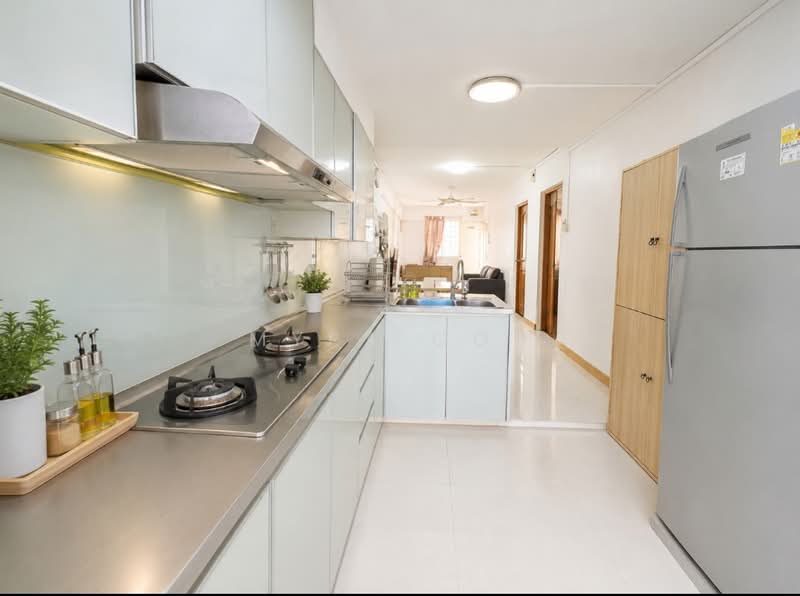 137 Yishun Ring Road, 137 Yishun Ring Road, 2 Bedrooms, 732 sqft, HDB Flat For Sale, by Myra Goh, 500208383 - Kitchen - PropertyGuru.com.sg