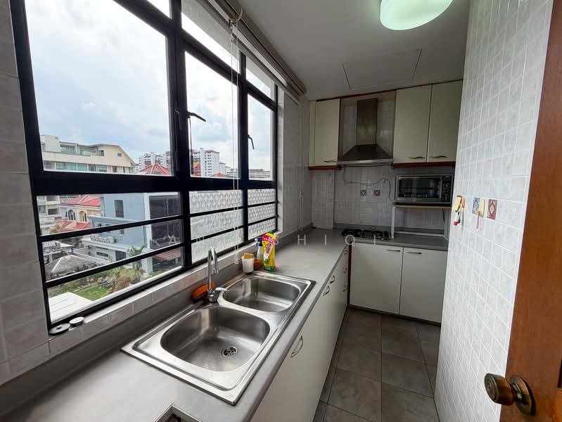 Casa Sarina, 101 Lorong Sarina, 1 Bedroom, 667 sqft, Condominium For Rent, by Ang ShiQi, 500208384 - Kitchen - PropertyGuru.com.sg