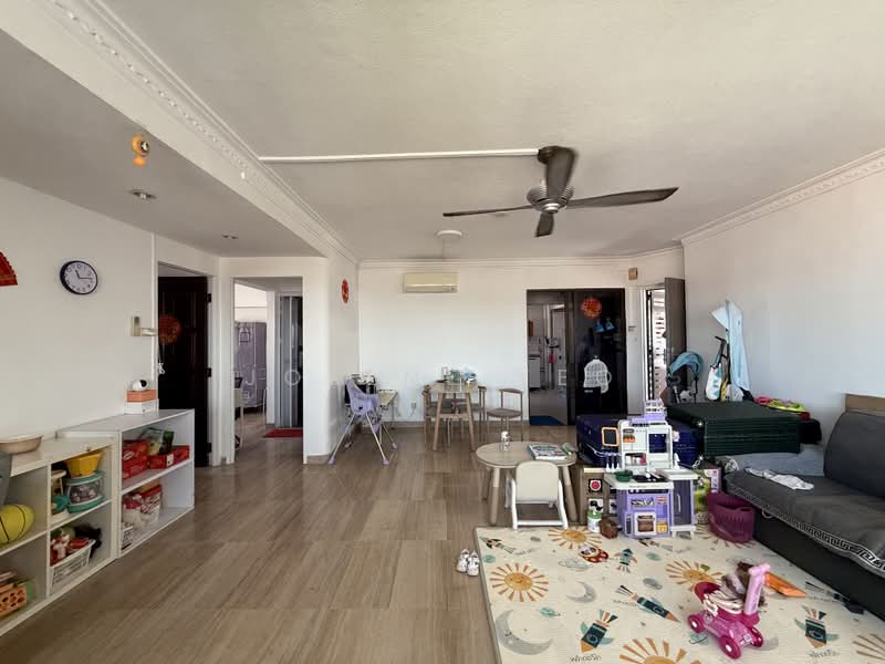 4 Joo Chiat Road, 4 Joo Chiat Road, 2 Bedrooms, 969 sqft, HDB Flat For Sale, by Jolene Yeo, 500208390 - Living Room - PropertyGuru.com.sg