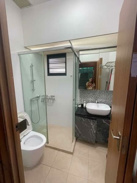 118A Alkaff Crescent, 118A Alkaff Crescent, 3 Bedrooms, 990 sqft, HDB Flat For Rent, by Sindy Lin, 500208401 - Bathroom - PropertyGuru.com.sg