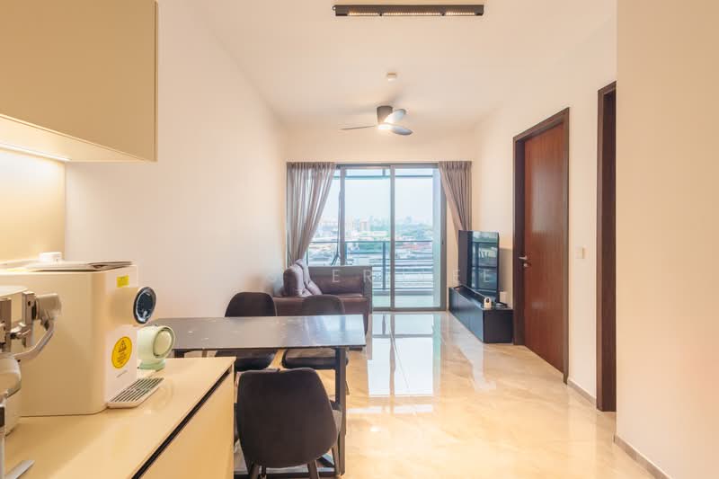 JadeScape, 314 Shunfu Road, 1 Bedroom, 527 sqft, Condominium For Sale, by Lester Lee, 500208403 - Living Room - PropertyGuru.com.sg