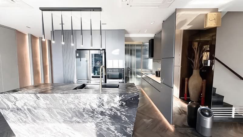 Miro, 1 Lincoln Road, 3 Bedrooms, 1,950 sqft, Condominium For Sale, by Jovan Tay, 500208409 - Kitchen - PropertyGuru.com.sg