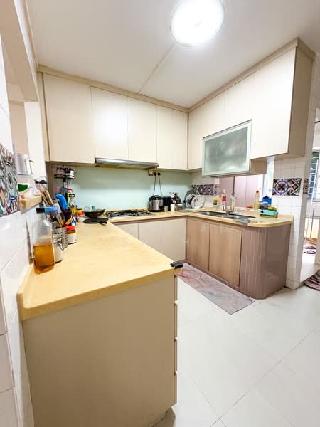 706 Pasir Ris Drive 10, 706 Pasir Ris Drive 10, 3 Bedrooms, 1,334 sqft, HDB Flat For Sale, by Multazam Shah, 500208410 - Kitchen - PropertyGuru.com.sg