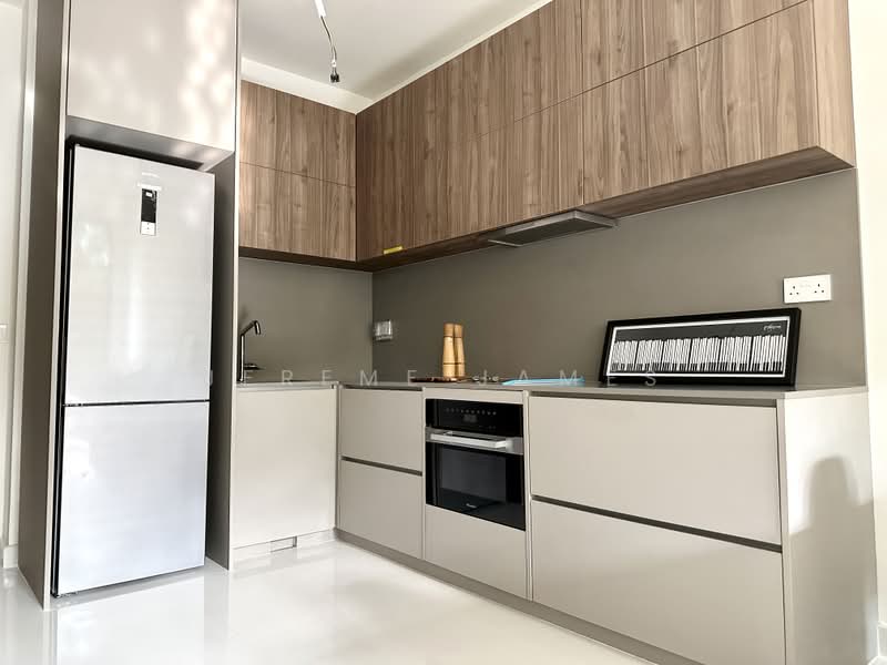 Parksuites, 26 Holland Grove Road, 1 Bedroom, 592 sqft, Condominium For Sale, by Jereme James, 500208411 - Kitchen - PropertyGuru.com.sg