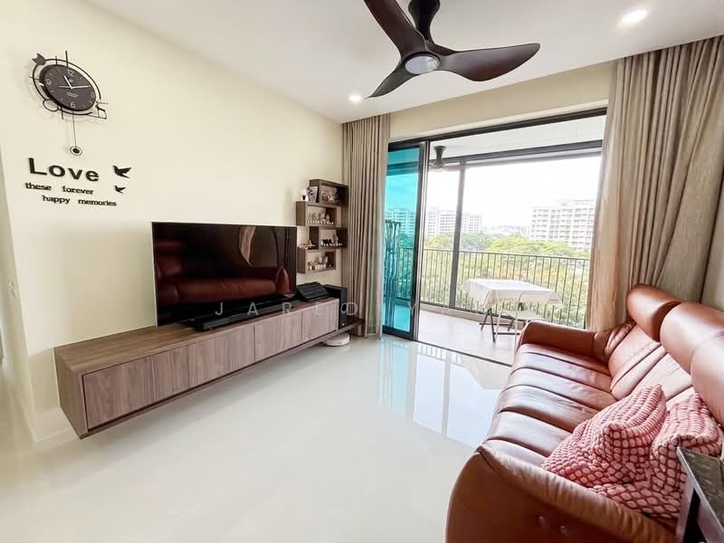 Treasure at Tampines, 37 Tampines Lane, 3 Bedrooms, 1,087 sqft, Condominium For Sale, by Jared Yan, 500208425 - Living Room - PropertyGuru.com.sg