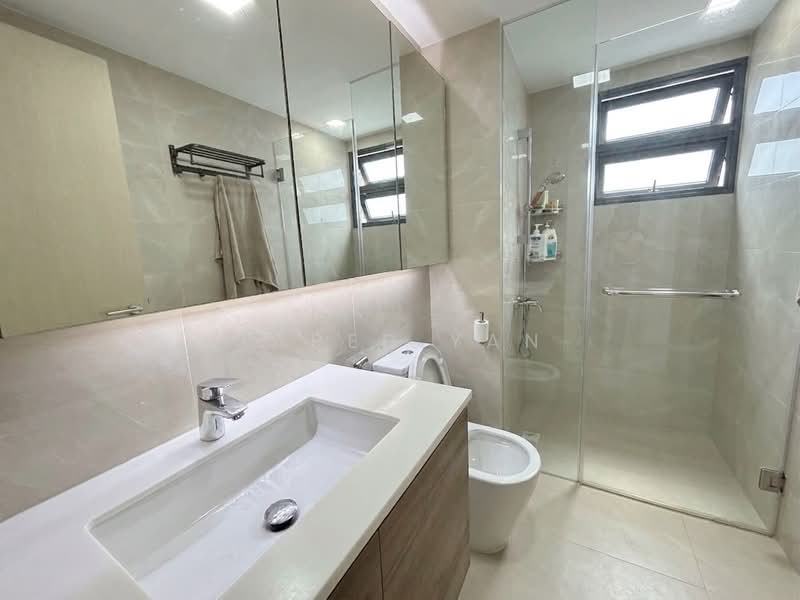 Treasure at Tampines, 37 Tampines Lane, 3 Bedrooms, 1,087 sqft, Condominium For Sale, by Jared Yan, 500208425 - Bathroom - PropertyGuru.com.sg
