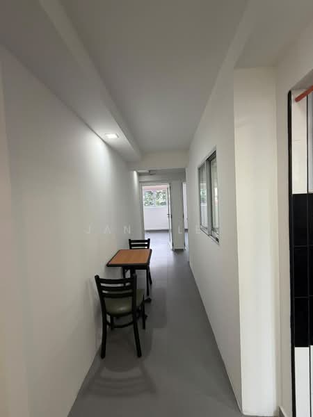 45 Telok Blangah Drive, 45 Telok Blangah Drive, 3 Bedrooms, 600 sqft, HDB Flat For Rent, by Jane Lee, 500208428 - Corridor - PropertyGuru.com.sg
