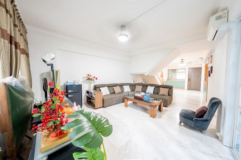 549 Pasir Ris Street 51, 549 Pasir Ris Street 51, 4 Bedrooms, 1,657 sqft, HDB Flat For Sale, by Kai Mun, 500208432 - Living Room - PropertyGuru.com.sg