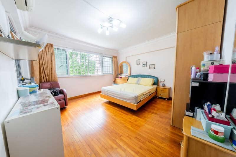 549 Pasir Ris Street 51, 549 Pasir Ris Street 51, 4 Bedrooms, 1,657 sqft, HDB Flat For Sale, by Kai Mun, 500208432 - Bedroom - PropertyGuru.com.sg