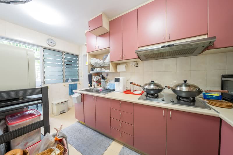 549 Pasir Ris Street 51, 549 Pasir Ris Street 51, 4 Bedrooms, 1,657 sqft, HDB Flat For Sale, by Kai Mun, 500208432 - Kitchen - PropertyGuru.com.sg