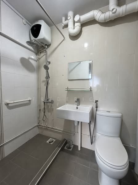 51 Teban Gardens Road, 51 Teban Gardens Road, 3 Bedrooms, 1,528 sqft, HDB Flat For Sale, by Frederick Foo, 500208441 - Bathroom - PropertyGuru.com.sg