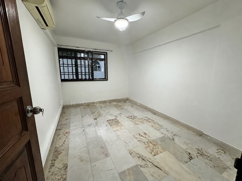 573 Cheng San Court, 573 Ang Mo Kio Avenue 3, 3 Bedrooms, 968 sqft, HDB Flat For Rent, by Anthony Sentosa, 500208452 - Common Room 1 - PropertyGuru.com.sg