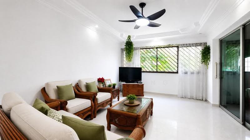 836 Yishun Street 81, 836 Yishun Street 81, Sembawang / Yishun, 4 Bedrooms, 1,572 sqft, HDB Flat For Sale, by Keith Ong, 500208453 - Living Room - PropertyGuru.com.sg