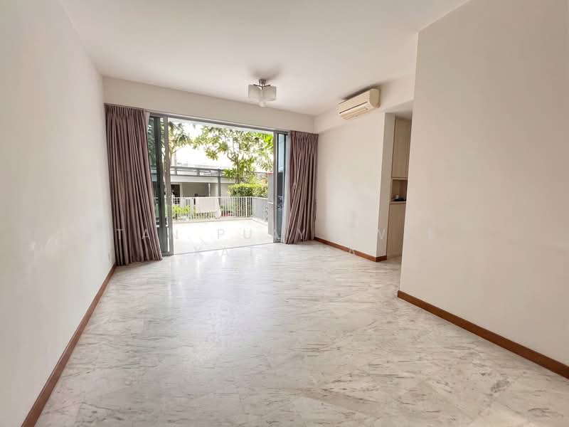 Waterfront Key, 780 Bedok Reservoir Road, 2 Bedrooms, 1,076 sqft, Condominium For Sale, by Tan Puay Hwee Katrina, 500208464 - Living Room - PropertyGuru.com.sg