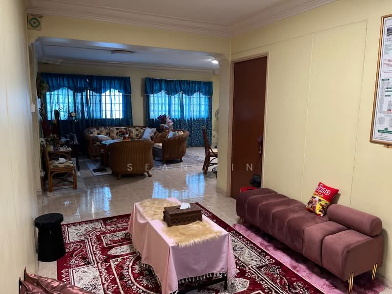 169 Hougang Avenue 1, 169 Hougang Avenue 1, 3 Bedrooms, 1,302 sqft, HDB Flat For Sale, by Sean Yin, 500208466 - Living Room - PropertyGuru.com.sg