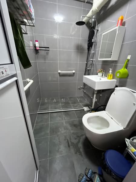 169 Hougang Avenue 1, 169 Hougang Avenue 1, 3 Bedrooms, 1,302 sqft, HDB Flat For Sale, by Sean Yin, 500208466 - Bathroom - PropertyGuru.com.sg