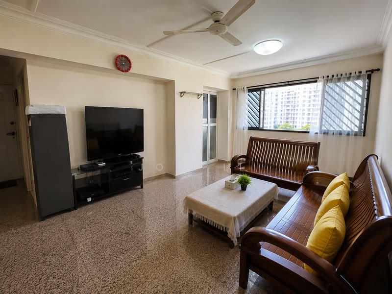 423 Hougang Avenue 6, 423 Hougang Avenue 6, 3 Bedrooms, 1,130 sqft, HDB Flat For Sale, by Joel Li, 500208468 - Living Room - PropertyGuru.com.sg
