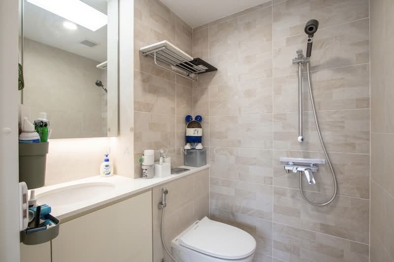 The Arizon, 538 Geylang Road, 3 Bedrooms, 1,765 sqft, Condominium For Sale, by Jason Chen, 500208471 - Bathroom - PropertyGuru.com.sg